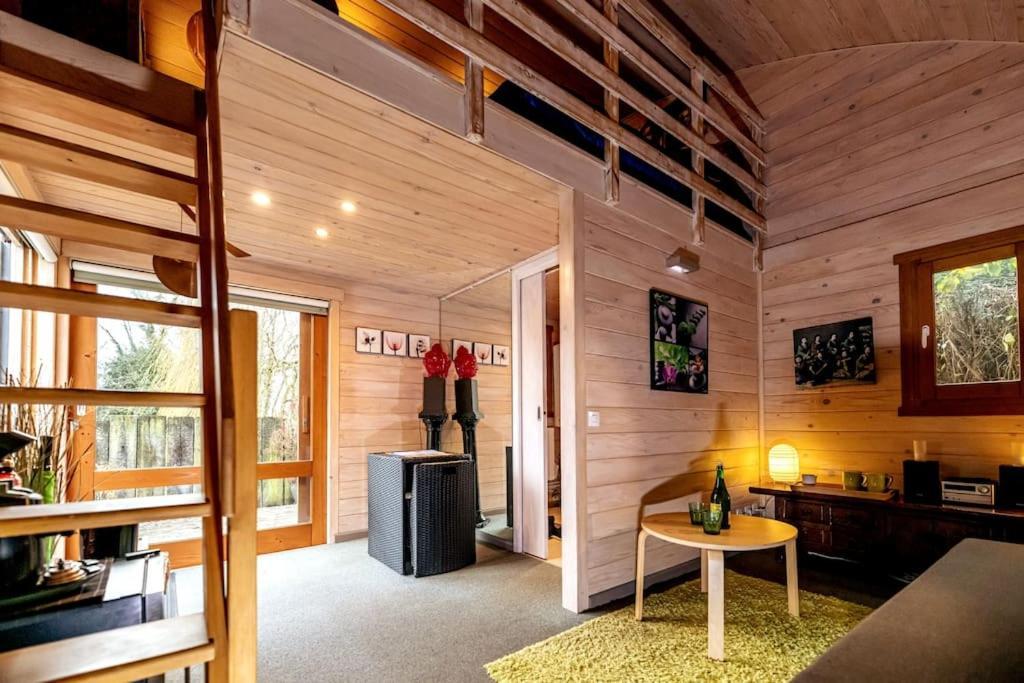 Gite Et Chambre D'Hote Gussignies Экстерьер фото