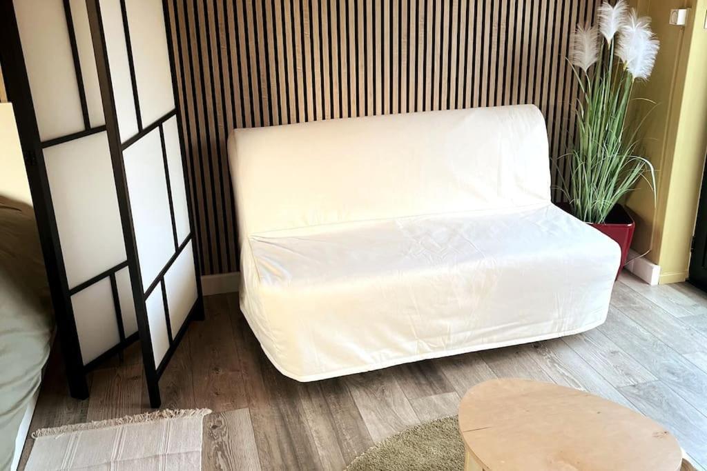 Gite Et Chambre D'Hote Gussignies Экстерьер фото